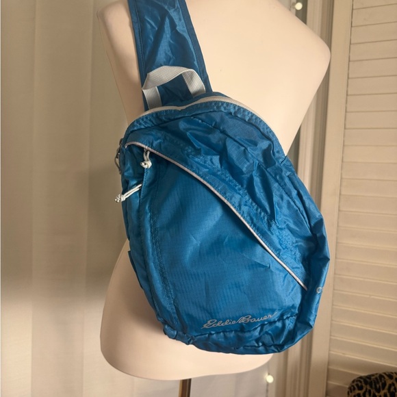 Eddie Bauer Blue Nylon Sling Backpack Crossbody Pack - Picture 1 of 6
